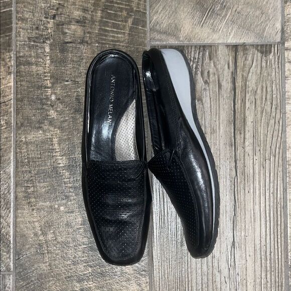 Antonio Melani Black Leather Loafers Slip-On - Picture 1 of 3